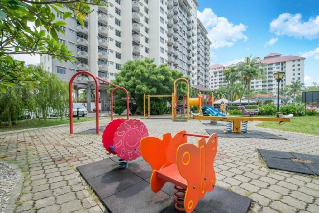 2 Bedroom Port Dickson Seaview Buitenkant foto