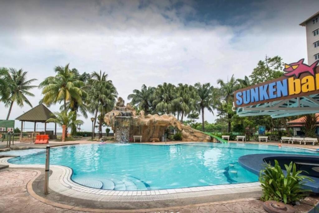 2 Bedroom Port Dickson Seaview Buitenkant foto